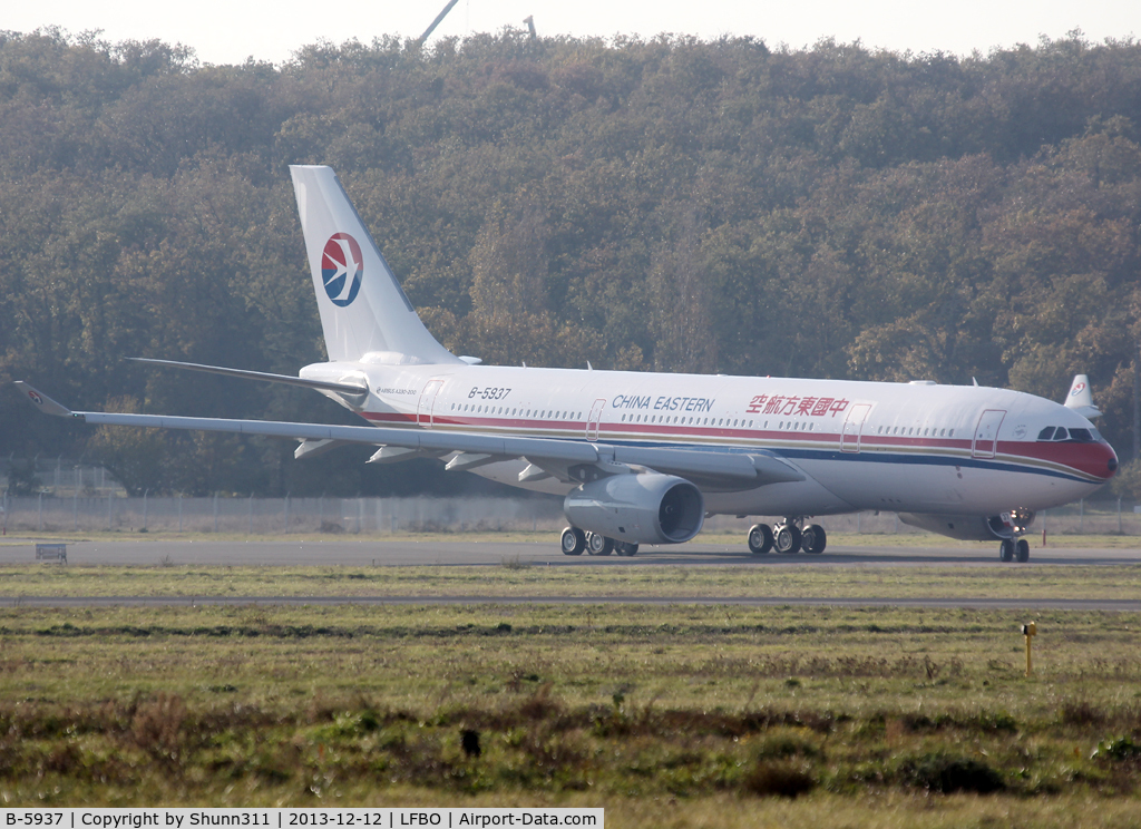 B-5937, 2013 Airbus A330-243 C/N 1468, Delivery day...