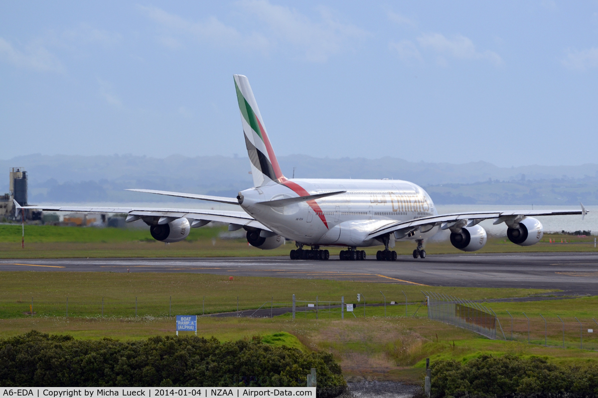 A6-EDA, 2007 Airbus A380-861 C/N 011, At Auckland
