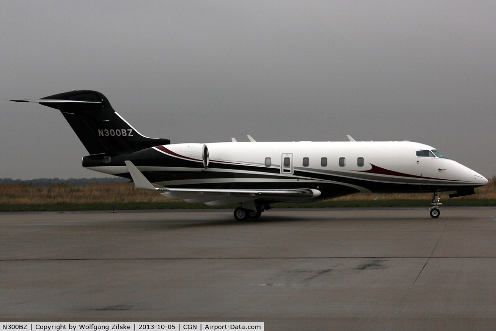 N300BZ, 2004 Bombardier Challenger 300 (BD-100-1A10) C/N 20030, visitor