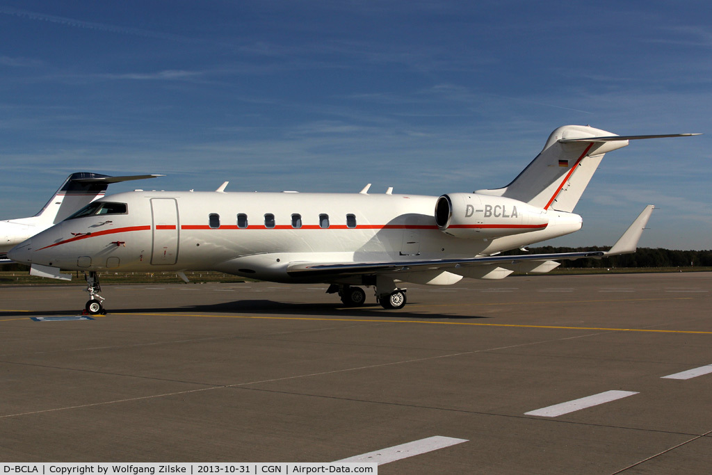 D-BCLA, 2009 Bombardier Challenger 300 C/N 20272, visitor