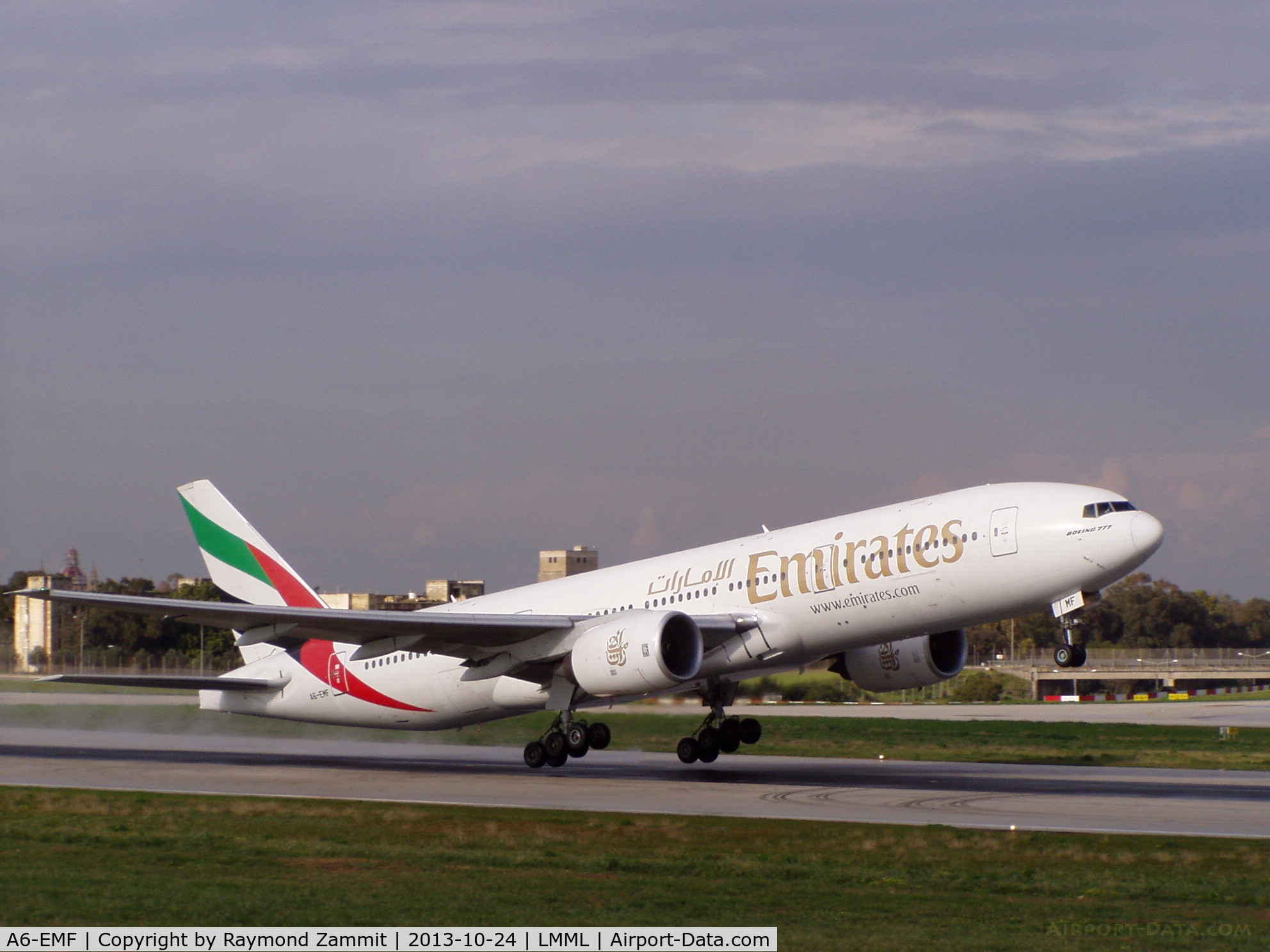 A6-EMF, 1996 Boeing 777-21H C/N 27249, B777 A6-EMF Emirates Airlines
