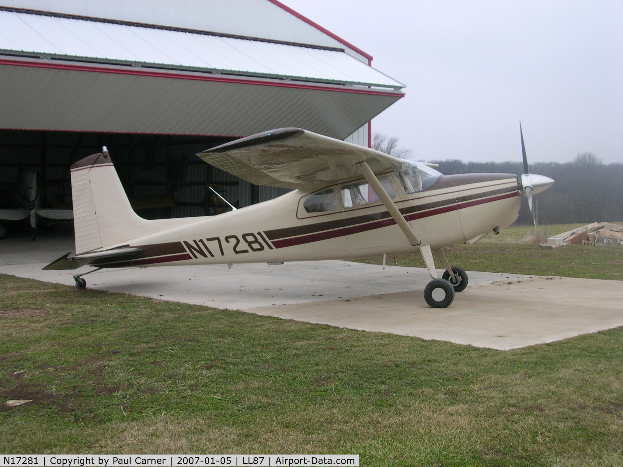 N17281, 1960 Cessna 180C C/N 50774, N17281 at LL-87, Rockton, Illinois
owner:  Paul Carner