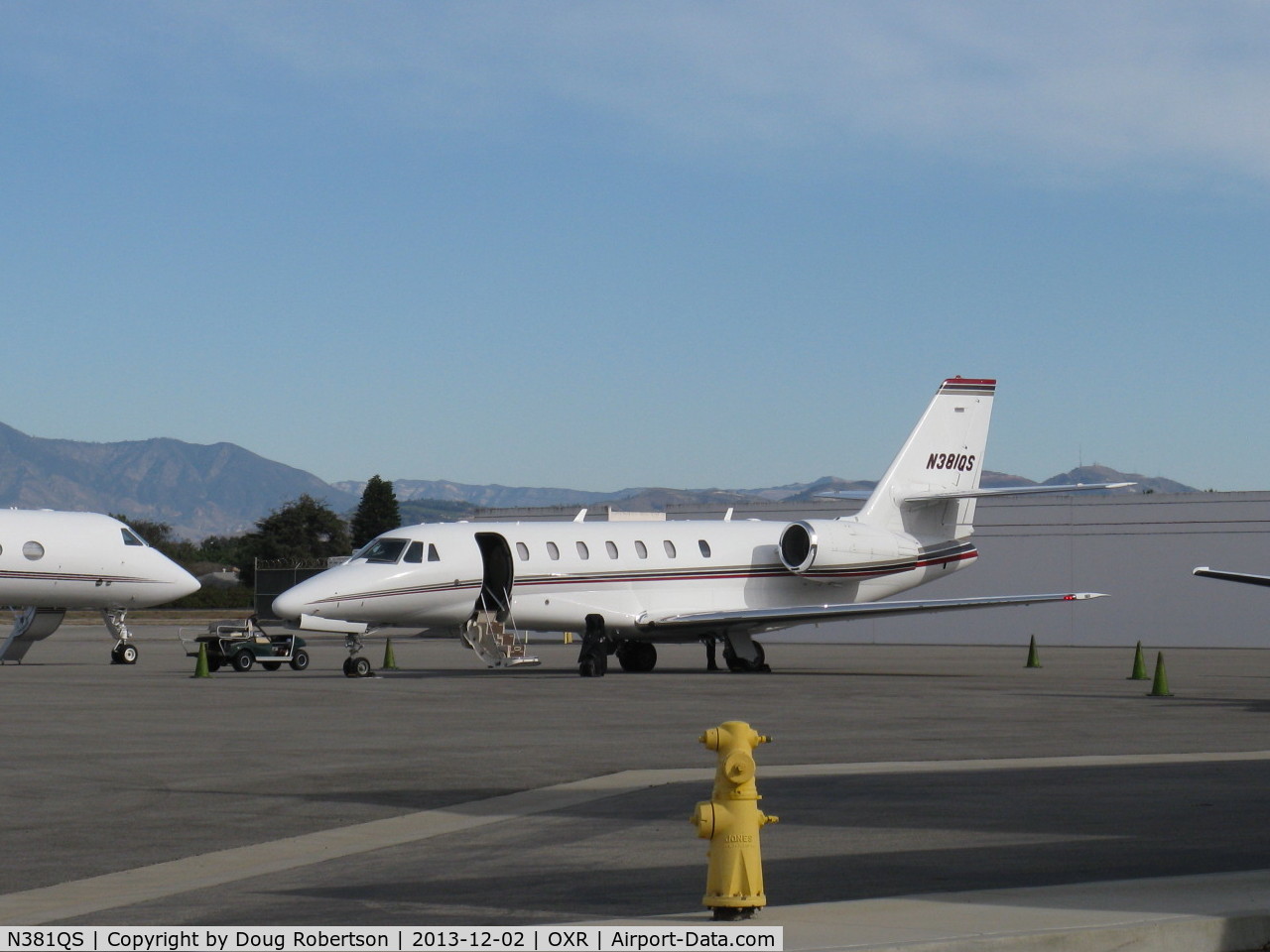 N381QS, 2006 Cessna 680 Citation Sovereign C/N 680-0097, 2006 Cessna 680 CITATION SOVEREIGN, two P&W(C)PW306C Turbofans with FADEC, flat rated at 5,770 lb st each. Target-type thrust reversers. On Golden West ramp.