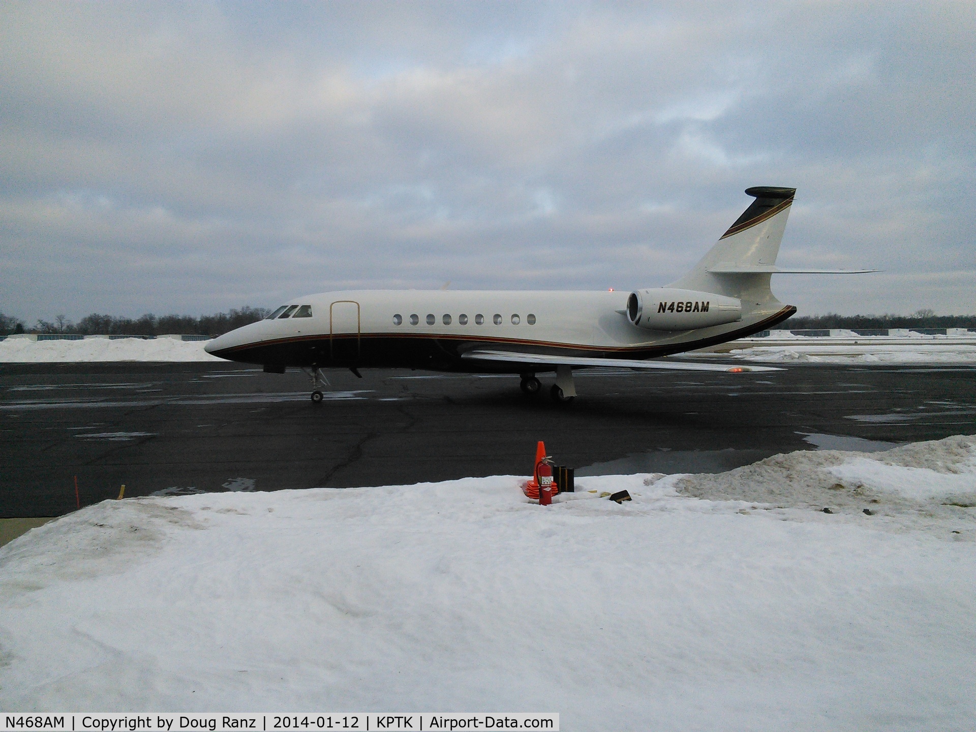 N468AM, 1999 Dassault Falcon 2000 C/N 74, At PTK, Jan 12, 2014 @ 1351Z