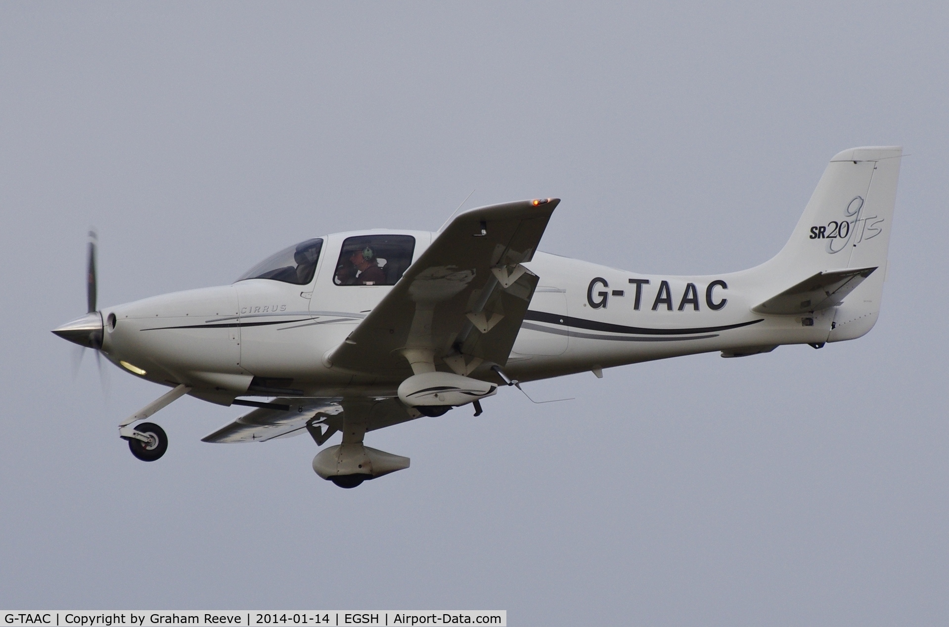 G-TAAC, 2006 Cirrus SR20 GTS C/N 1694, About to land on runway 27.