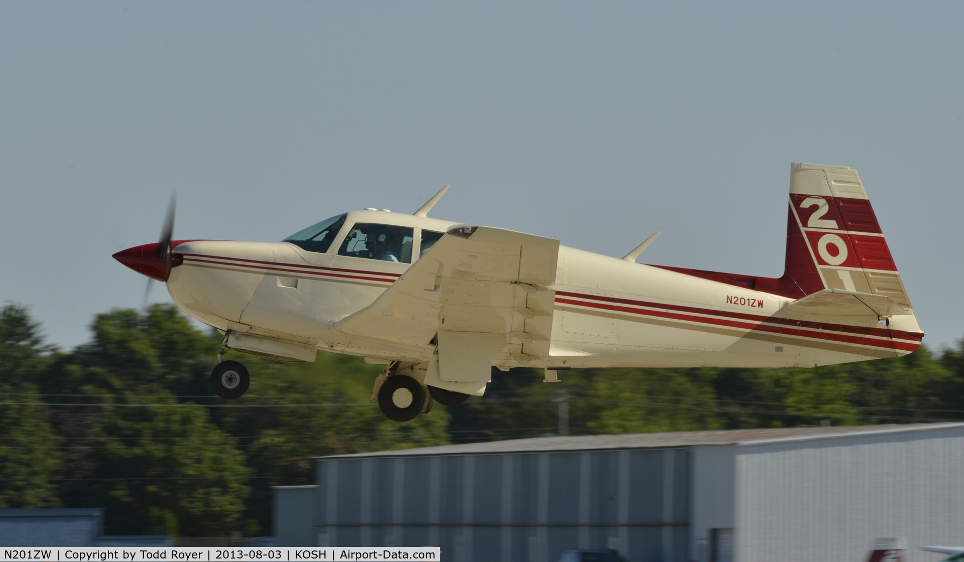 N201ZW, 1981 Mooney M20J 201 C/N 24-1194, Departing Airventure 2013
