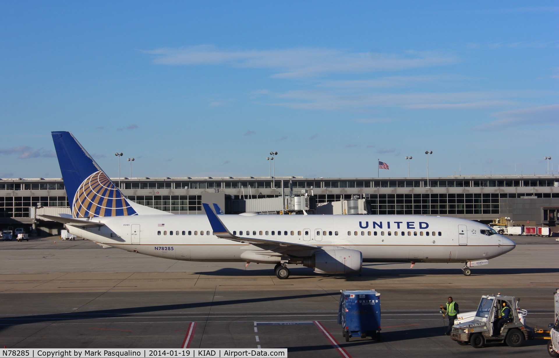 N78285, 2004 Boeing 737-824 C/N 33452, Boeing 737-800