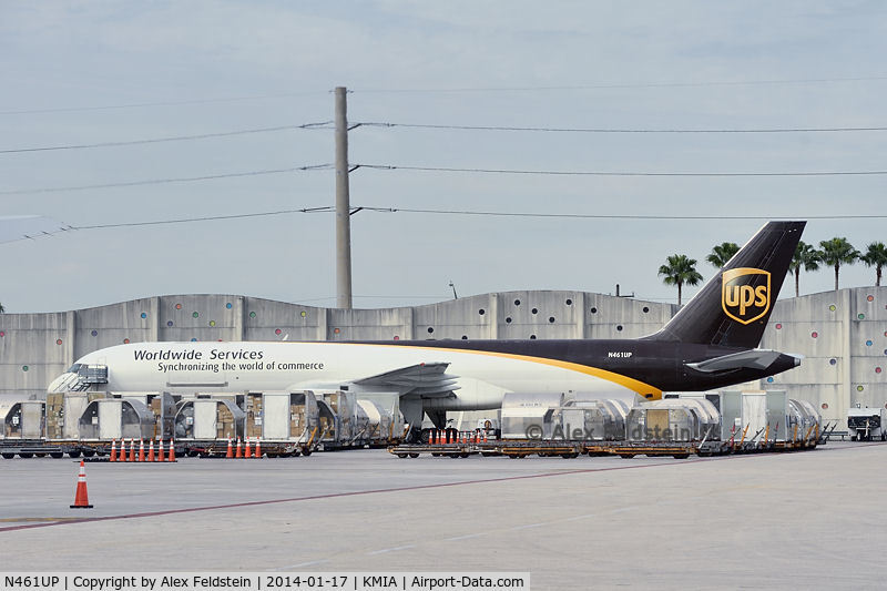N461UP, 1997 Boeing 757-24APF C/N 28265, Miami