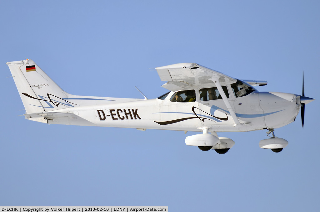 D-ECHK, Cessna 172S Skyhawk SP C/N 172S10846, at FDH