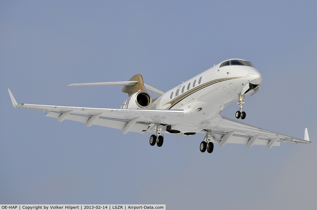 OE-HAP, 2008 Bombardier Challenger 300 (BD-100-1A10) C/N 20226, at ach