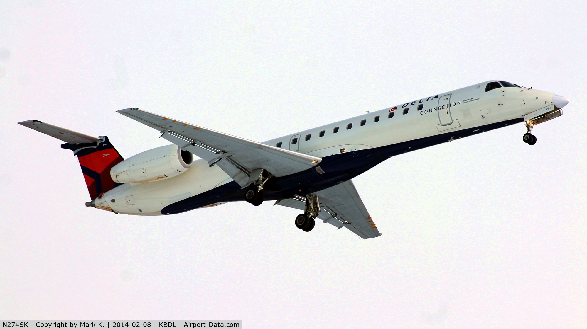 N274SK, 2000 Embraer EMB-145LR C/N 145344, Chautauqua 6363, an Embraer EMB-145LR on final for runway 24 from Detroit, Michigan (KDTW).