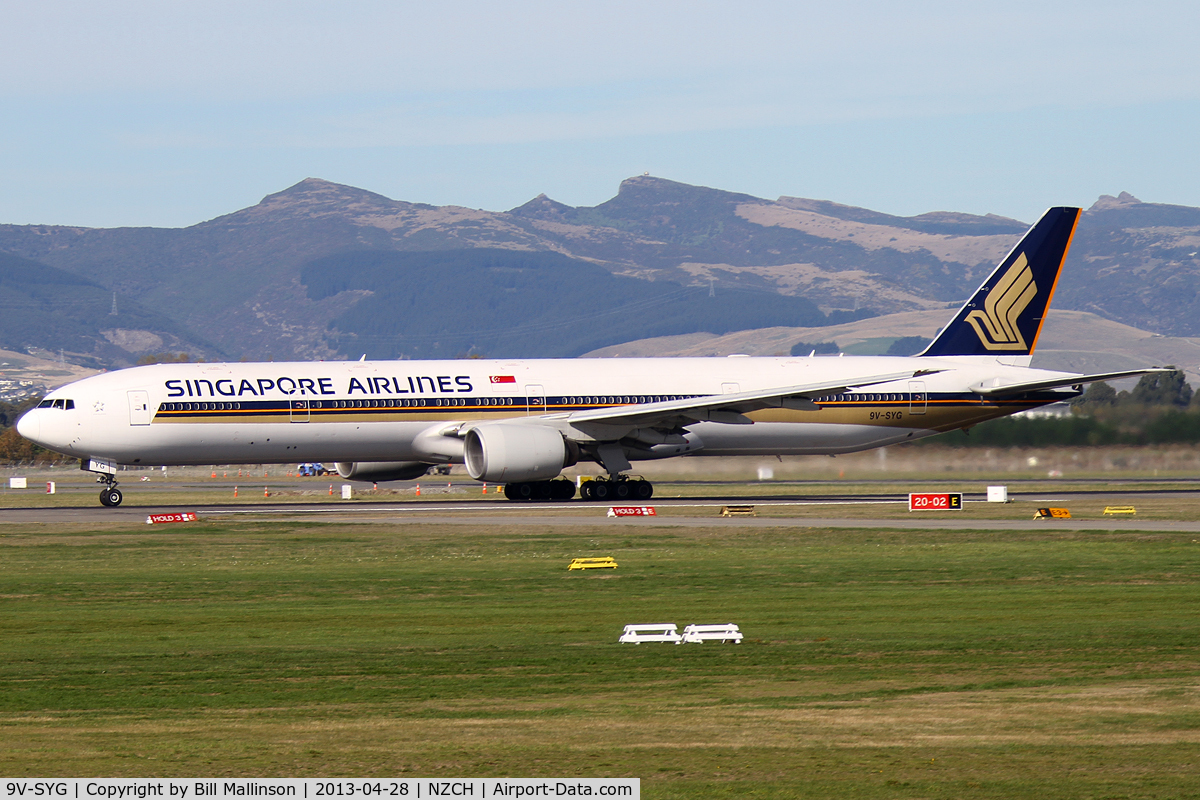9V-SYG, 2001 Boeing 777-312 C/N 28528, rolling on 02 as SQ298 to SIN