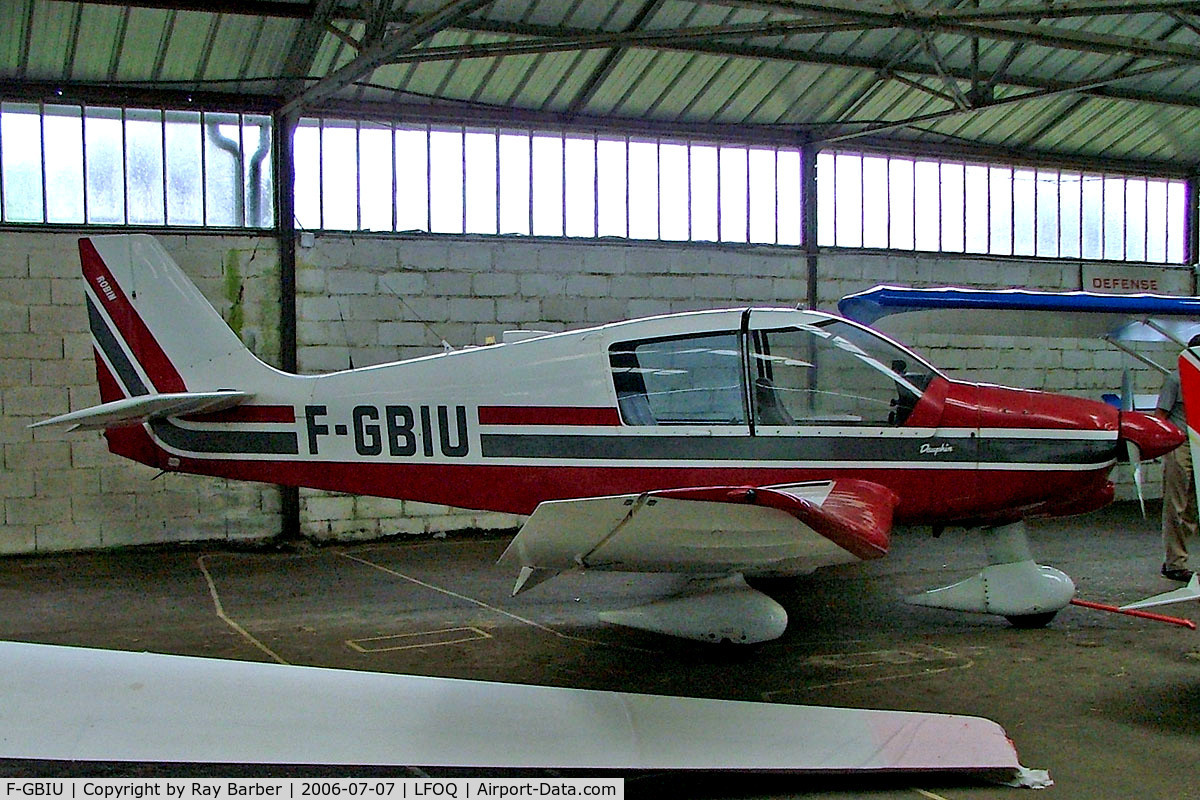 F-GBIU, Robin DR-400-140B Major C/N 1338, Robin DR.400-140B Dauphin [1338] Blois-Le-Breuil~F~07/07/2006