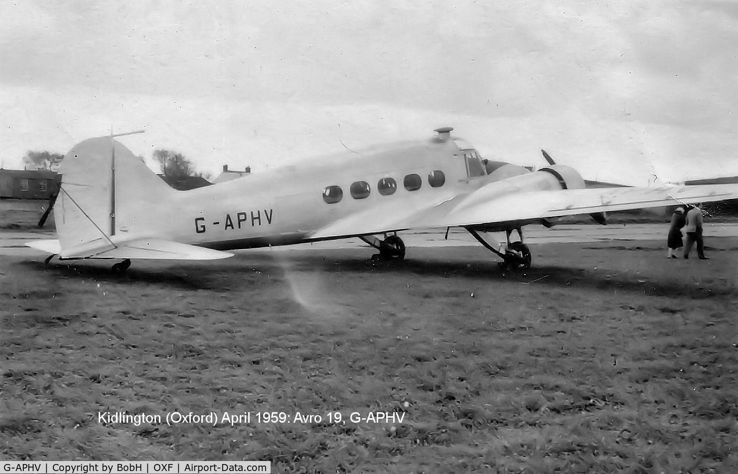 G-APHV, 1947 Avro 652A Anson C.19 Series 2 C/N VM360, G-APHV at Kidlington in April 1959.