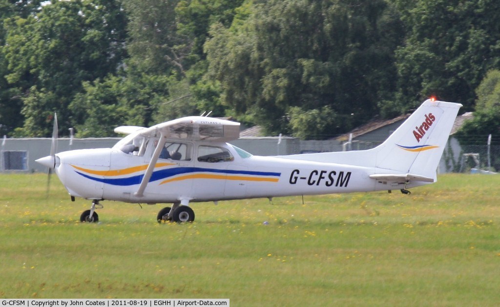 G-CFSM, 1982 Cessna 172Q Cutlass C/N 17275933, Taxiing to depart