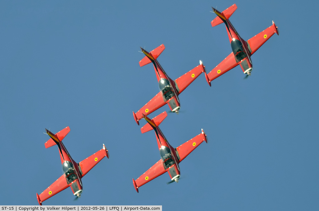 ST-15, SIAI-Marchetti SF-260M+ C/N 10-15, at lffq