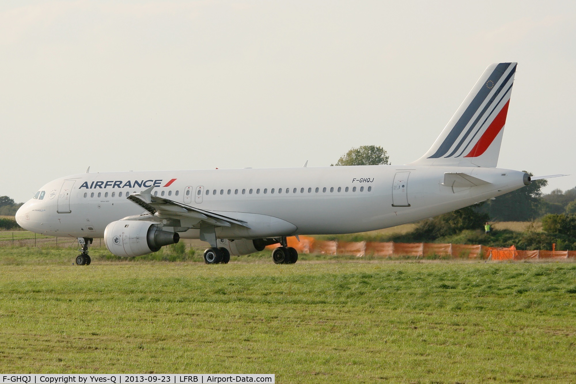 F-GHQJ, 1991 Airbus A320-211 C/N 0214, Airbus A320-211, Take off run Rwy 25L, Brest-Bretagne Airport (LFRB-BES)