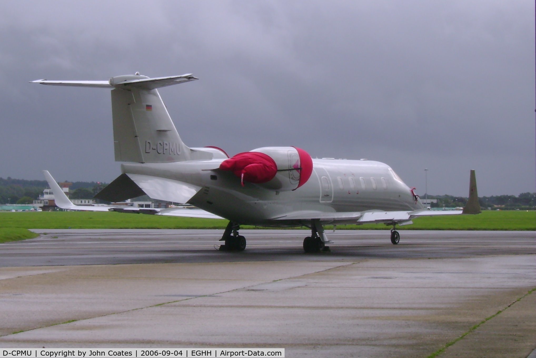 D-CPMU, 1994 Learjet 60 C/N 60-032, At Signatures