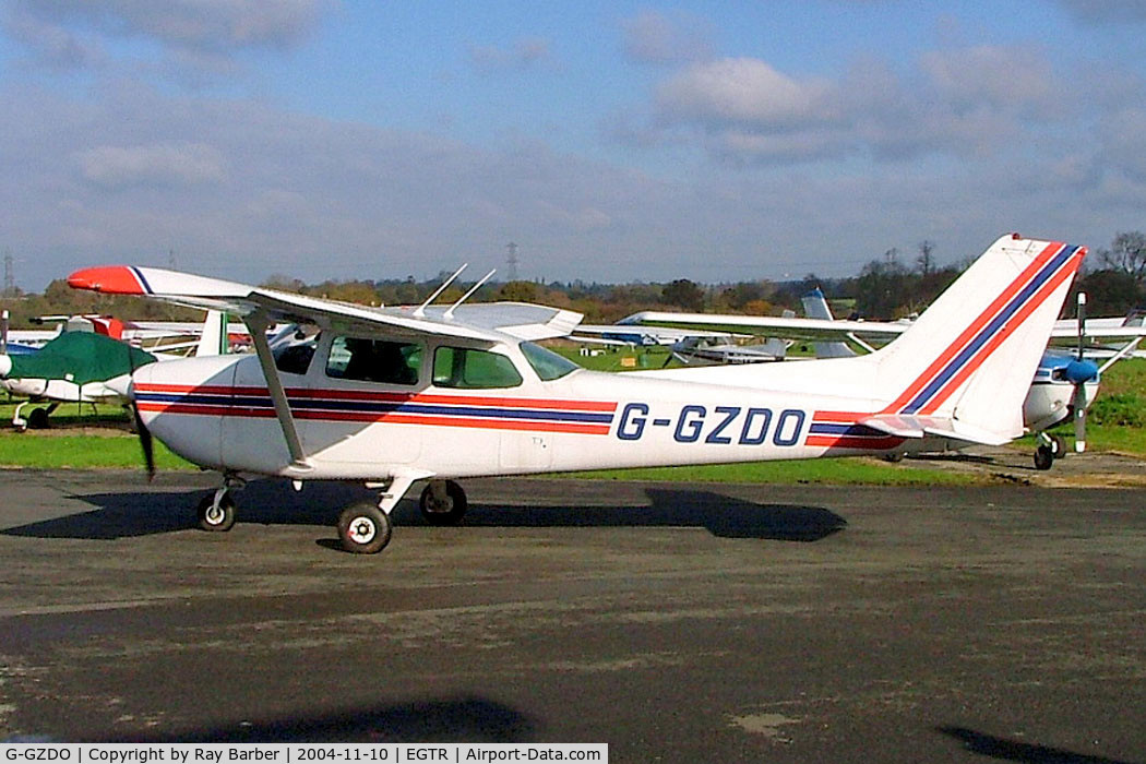 G-GZDO, 1978 Cessna 172N C/N 172-71826, Cessna 172N Skyhawk [172-71826] Elstree~G 10/11/2004