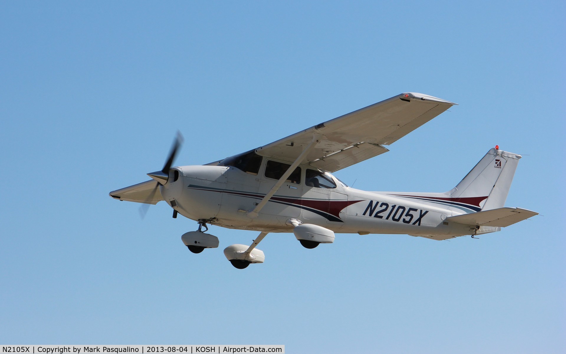 N2105X, 2004 Cessna 172S C/N 172S9601, Cessna 172S