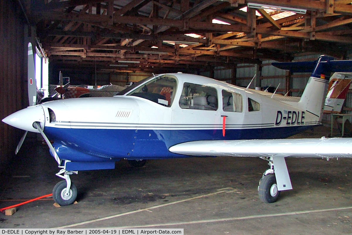 D-EDLE, Piper PA-28RT-201T Arrow IV C/N 28R-8131027, Piper PA-28RT-201T Turbo Arrow IV [28R-8131027] Landshut~D 19/04/2005