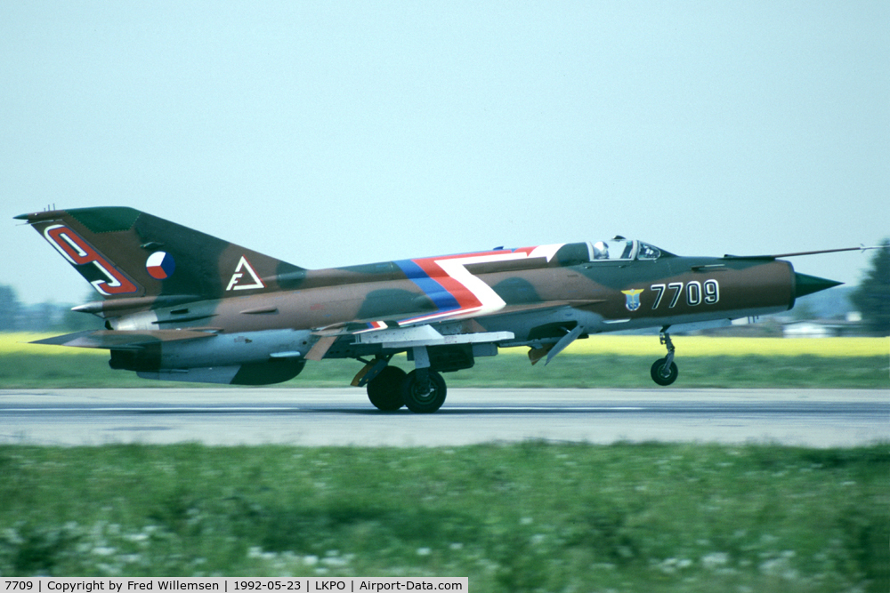 7709, Mikoyan-Gurevich MiG-21MF C/N 967709, 9.sbolp a/c in a striking color scheme at Prerov
