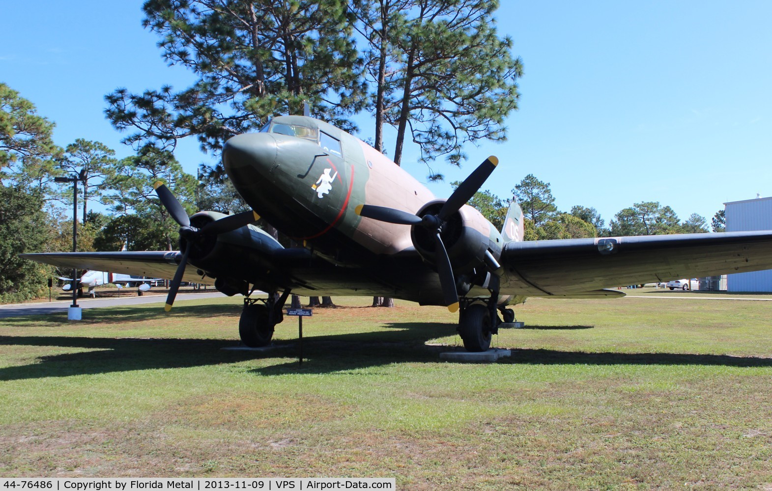 44-76486, 1944 Douglas C-47B-25-DK (R4D-7) Skytrain C/N 16070, C-47K Skytrain at USAF Armament Museum