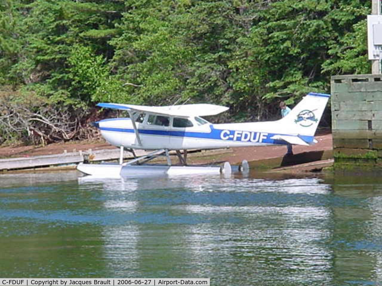 C-FDUF, 1972 Cessna 172L C/N 17259993, Murray Bay, Prince Edward Island, Canada. 27 June 2006
