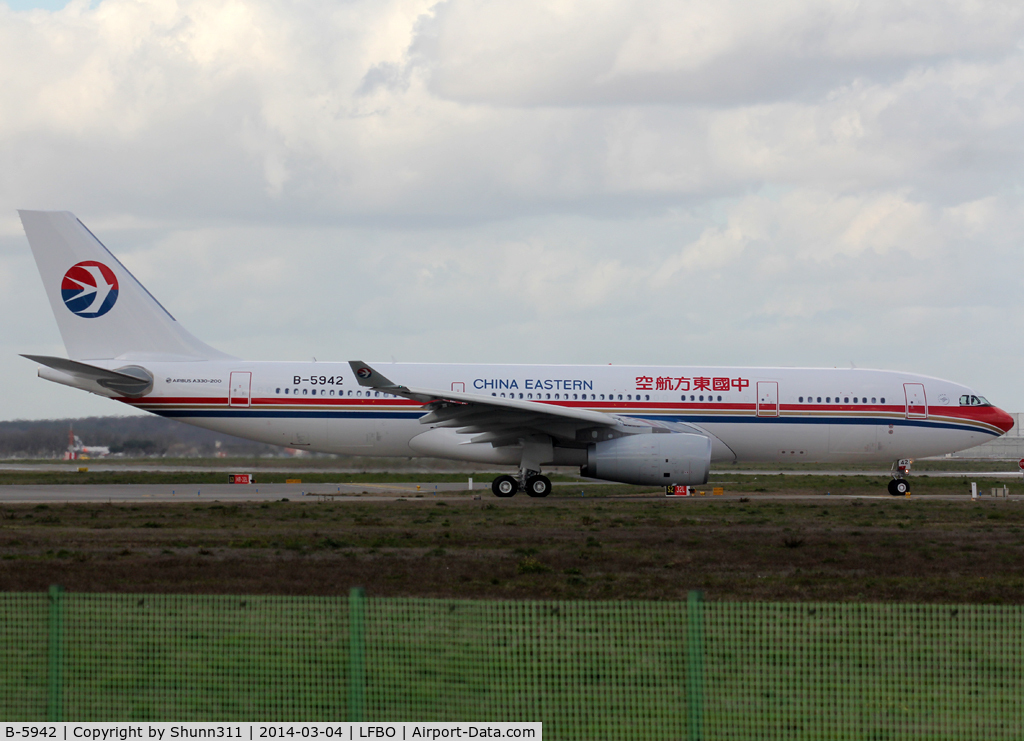 B-5942, 2013 Airbus A330-243 C/N 1500, Delivery day...