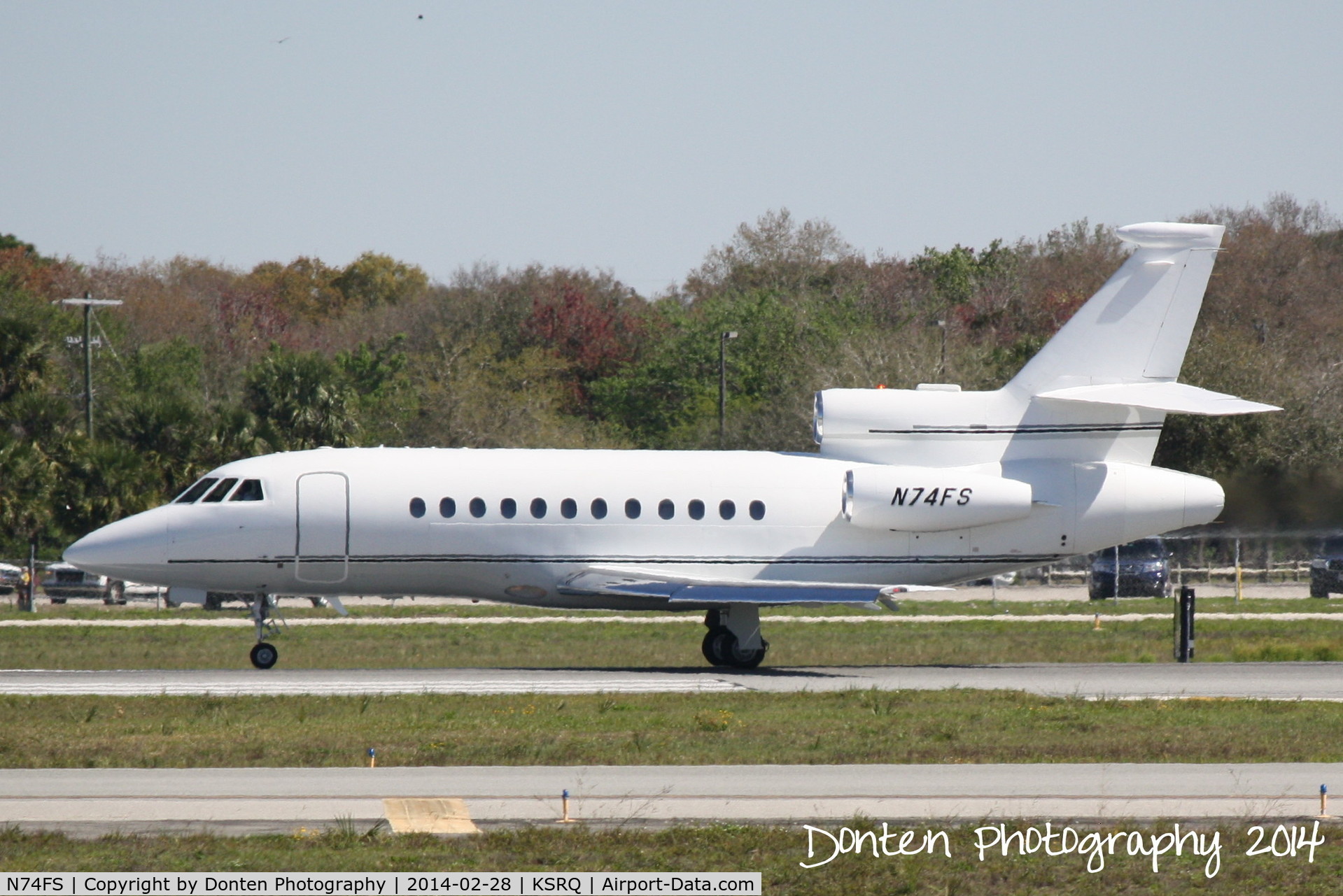 N74FS, Dassault-Breguet Falcon (Mystere) 900 C/N 85, Dassault Falcon 900 (N74FS) departs Sarasota-Bradenton International Airport enroute to William Hobby International Airport