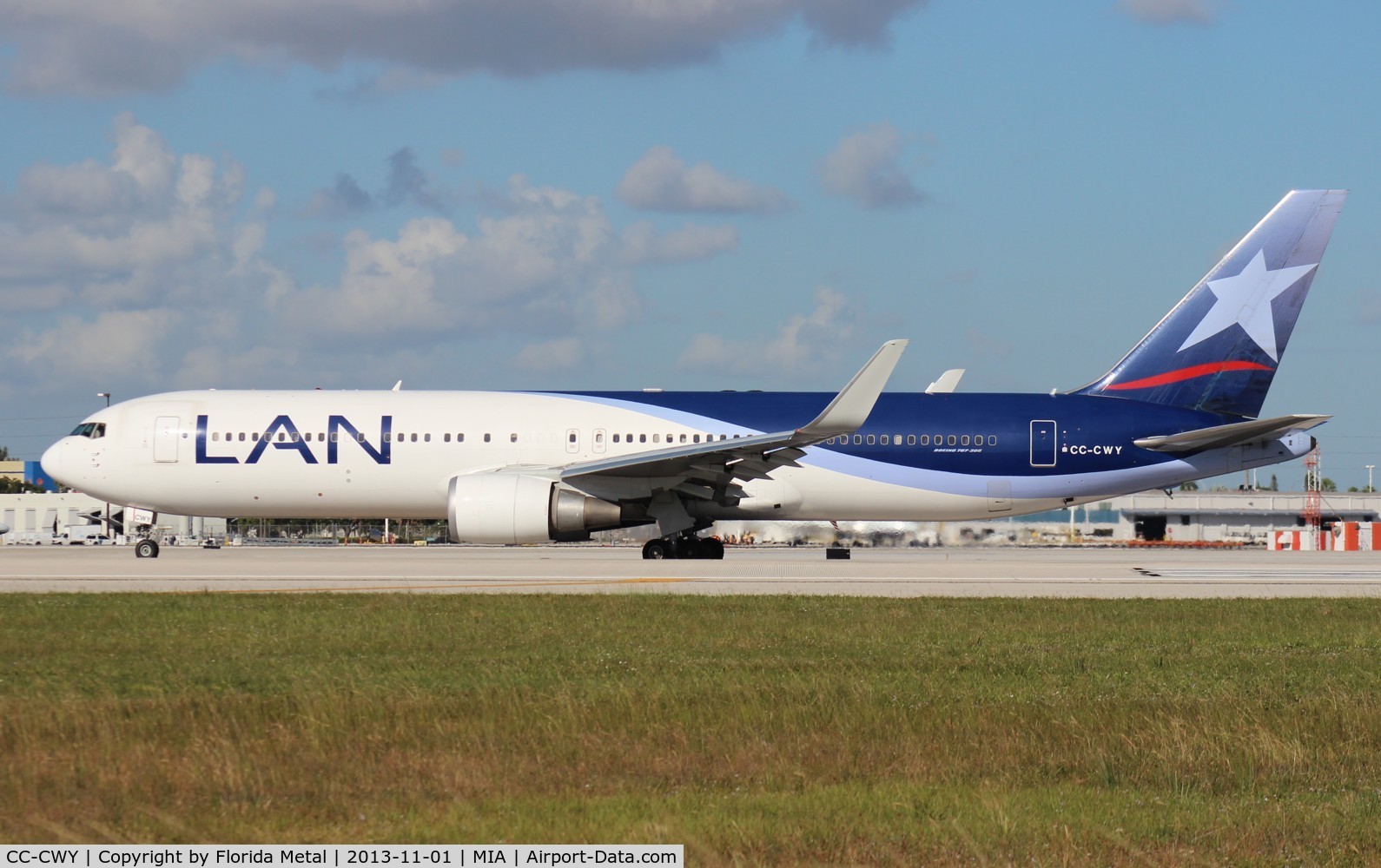 CC-CWY, 2007 Boeing 767-316/ER C/N 35231, LAN 767-300