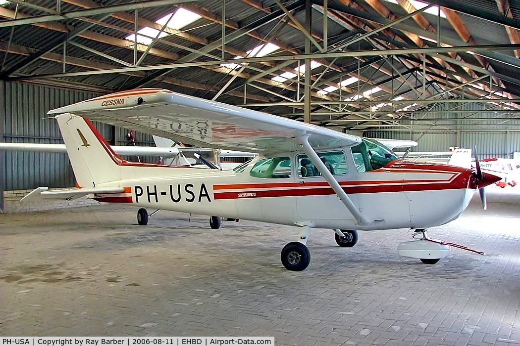 PH-USA, Cessna 172P C/N 17274718, Cessna 172P Skyhawk [172-74718] Budel-Kempen~PH 11/08/2006