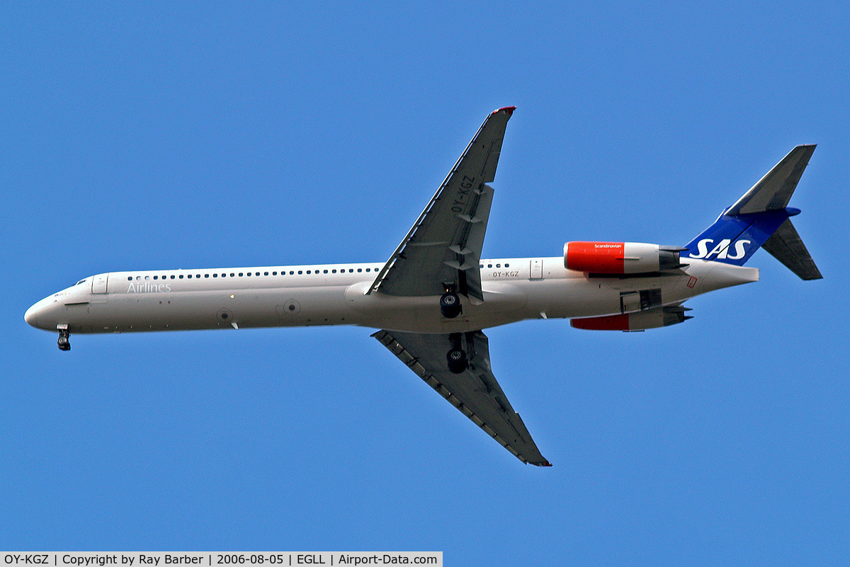 OY-KGZ, 1985 McDonnell Douglas MD-81 (DC-9-81) C/N 49381, McDonnell-Douglas DC-9-81 [49381] (SAS Scandinavian Airlines) Home~G 05/08/2006