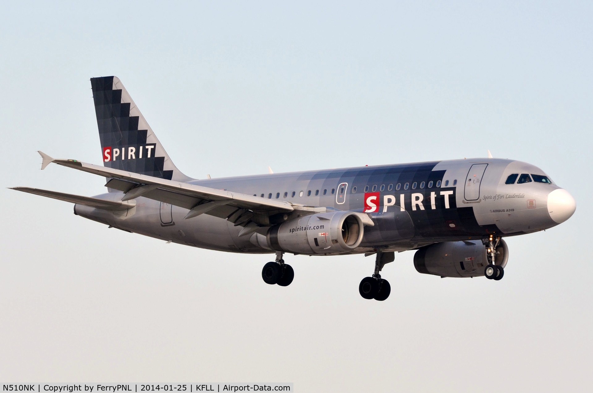 N510NK, 2005 Airbus A319-132 C/N 2622, Spirit A319 still in old colors