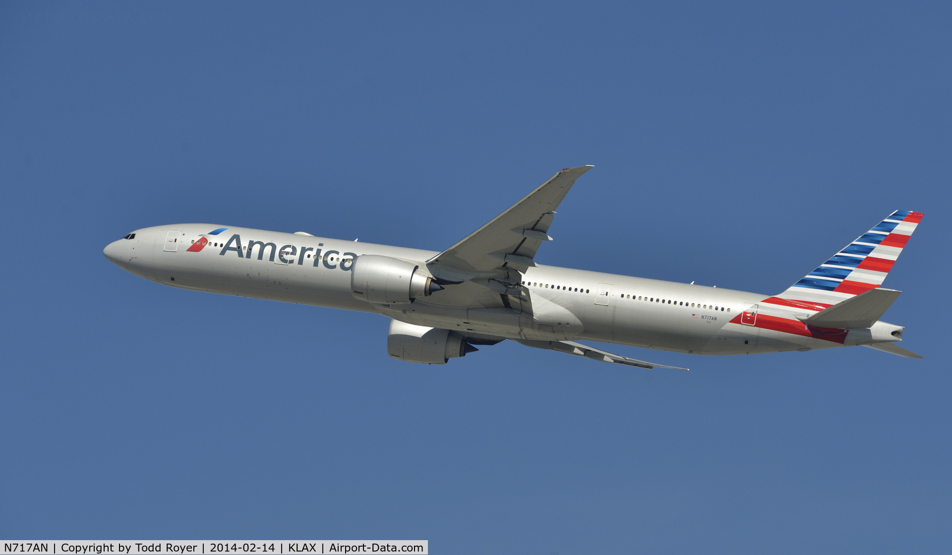 N717AN, 2012 Boeing 777-323/ER C/N 31543, Departing LAX on 25R