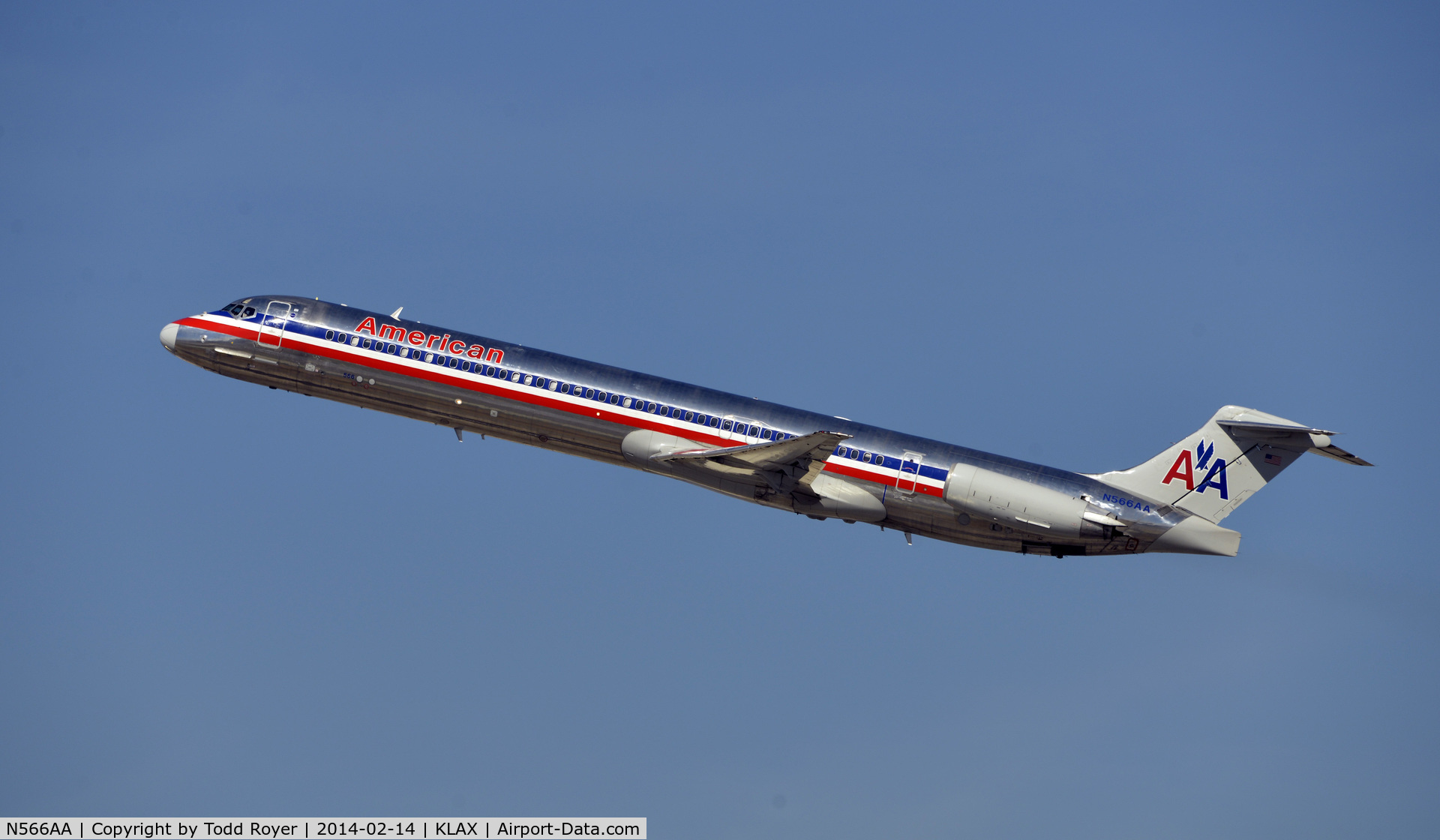 N566AA, 1987 McDonnell Douglas MD-83 (DC-9-83) C/N 49348, Departing LAX on 25R