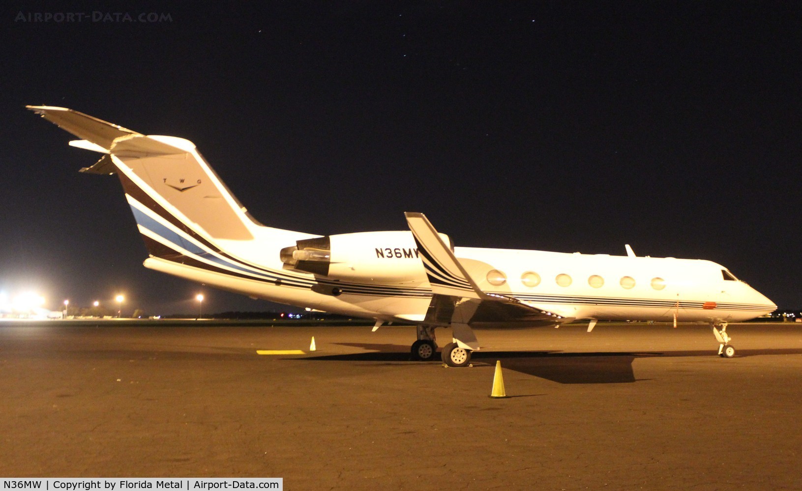 N36MW, 2002 Gulfstream Aerospace 4SP C/N 1480, Gulfstream IVSP 450