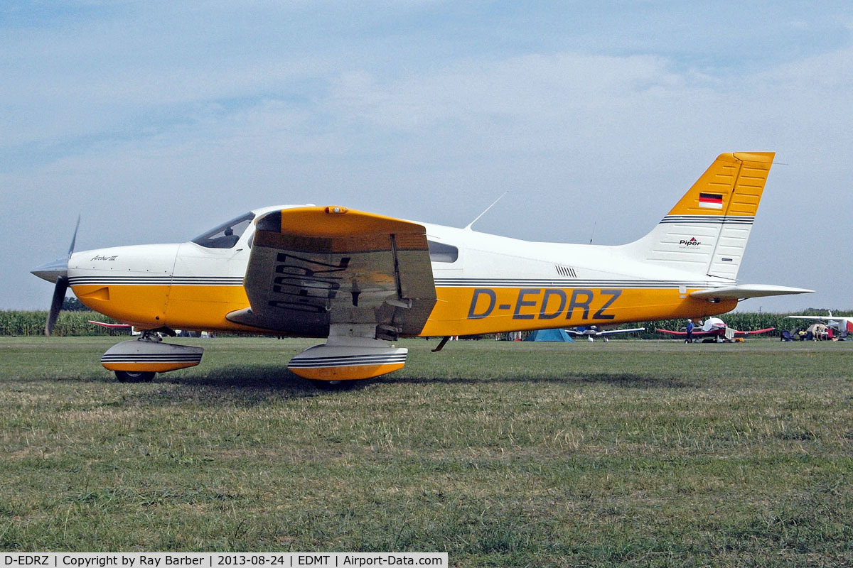 D-EDRZ, 1999 Piper PA-28-181 Archer III C/N 2843235, Piper PA-28-181 Archer III [2843235] Tannheim~D 24/08/2013