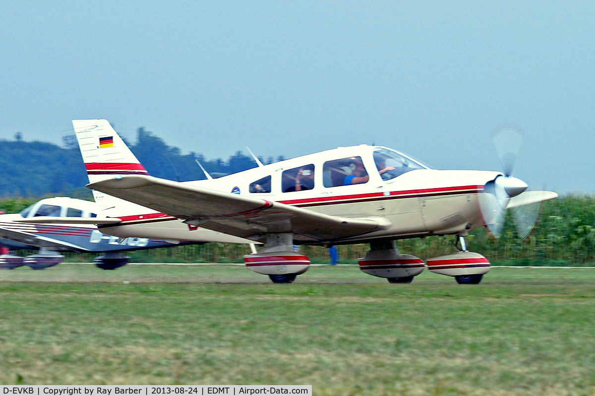 D-EVKB, Piper PA-28-181 Archer II C/N 28-8390054, Piper PA-28-181 Archer II [28-8390054] Tannheim~D 24/08/2013