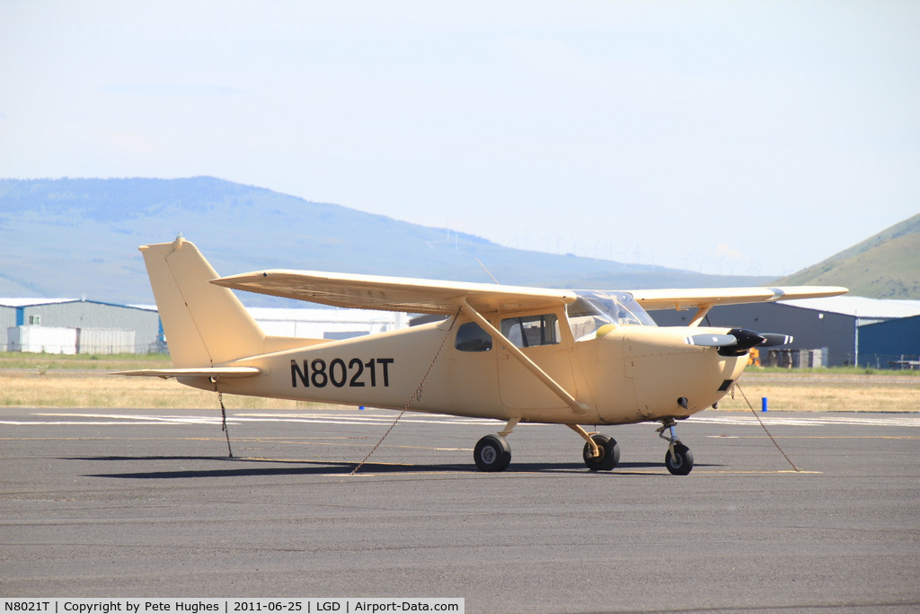 N8021T, 1960 Cessna 175A Skylark C/N 56721, N8021T Cessna 175 at La Grande, OR