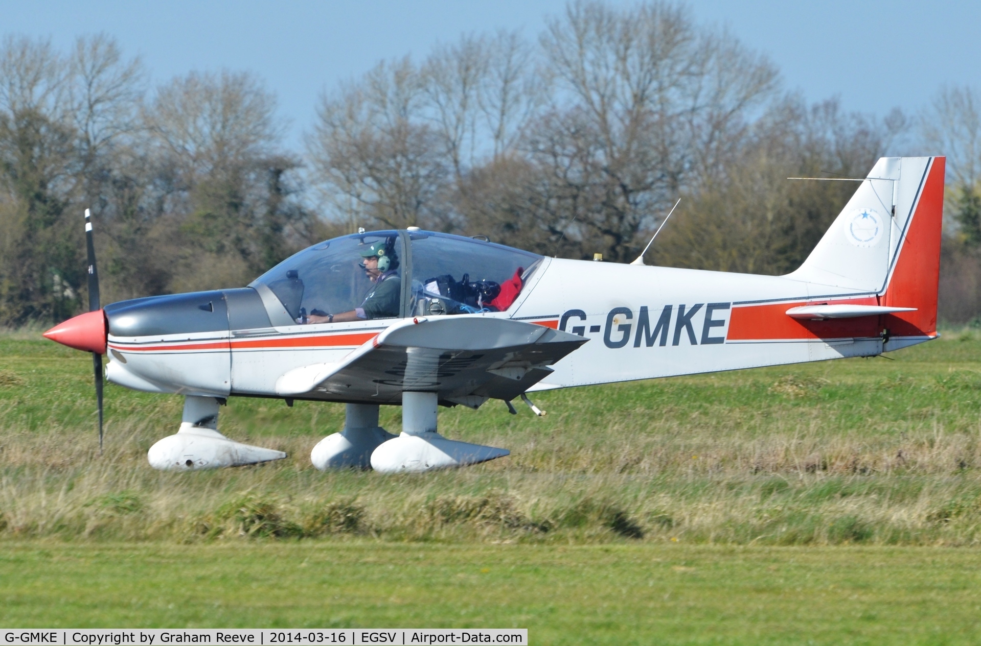 G-GMKE, 1993 Robin HR-200-120B C/N 257, Departing from Old Buckenham.