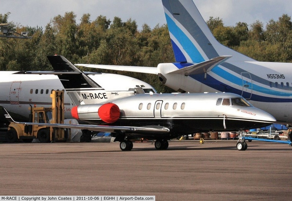 M-RACE, 2008 Hawker Beechcraft Hawker 850XP C/N 258895, With the 737s at European apron