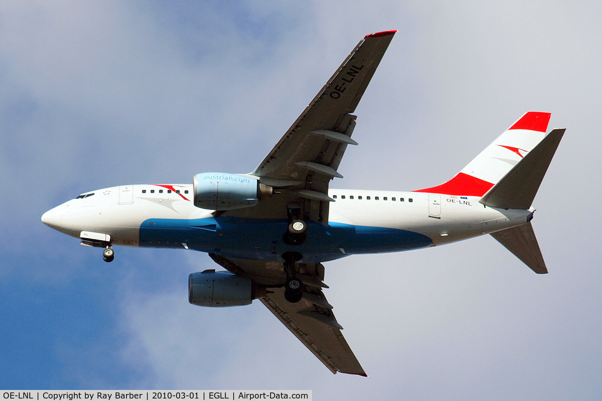 OE-LNL, 2000 Boeing 737-6Z9 C/N 30137, Boeing 737-6Z9 [30137] (Austrian Airlines) Home~G 01/03/2010. On approach 27R.