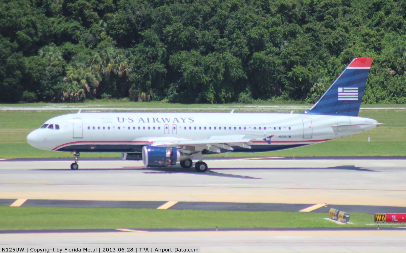 N125UW, 2009 Airbus A320-214 C/N 4086, USAirways A320