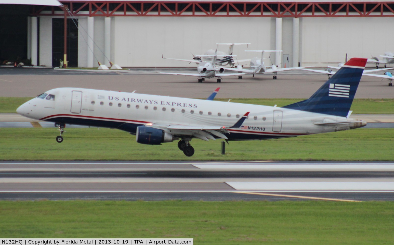 N132HQ, 2008 Embraer 175LR (ERJ-170-200LR) C/N 17000216, USAirways E175