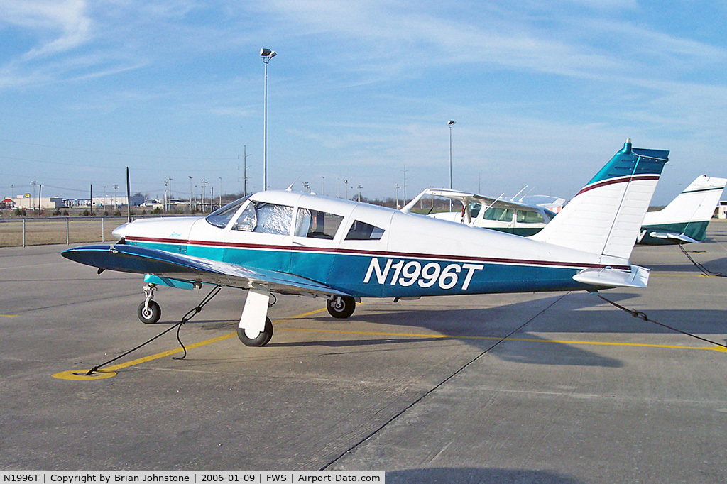 N1996T, 1971 Piper PA-28R-200 C/N 28R-7135188, N1996T PA-28R-200 FWS 9.1.06