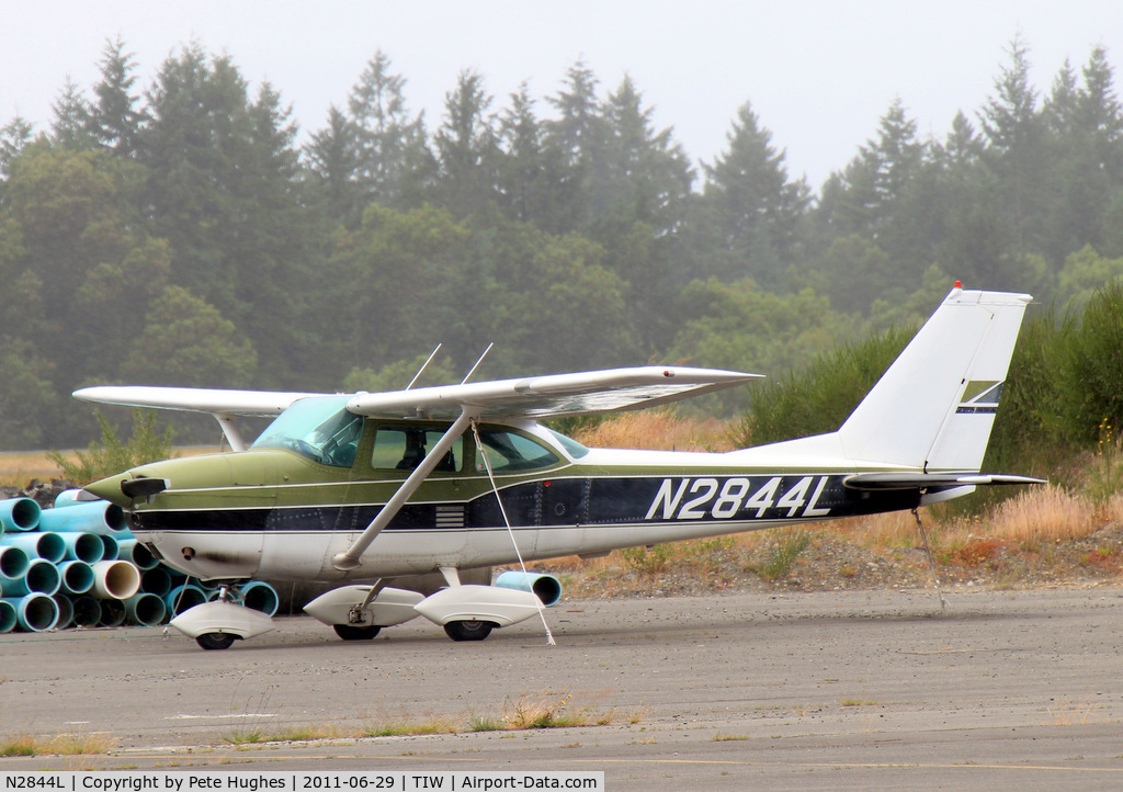 N2844L, 1967 Cessna 172H C/N 17256044, N2844L Cessna 172 at Tacoma Narrows, WA