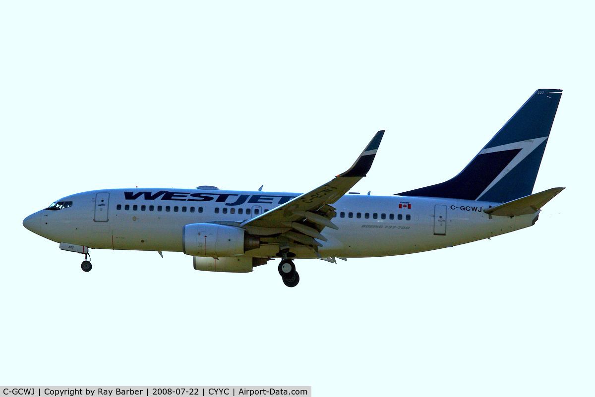 C-GCWJ, 2004 Boeing 737-7CT C/N 33970, Boeing 737-7CT [33970] (Westjet) Calgary-International~C 22/07/2008