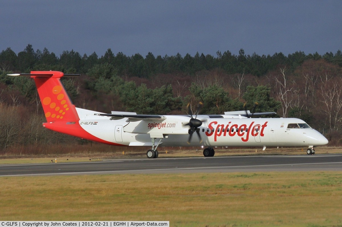 C-GLFS, 2011 De Havilland Canada DHC-8-402Q Dash 8 Dash 8 C/N 4396, Taxiing to depart