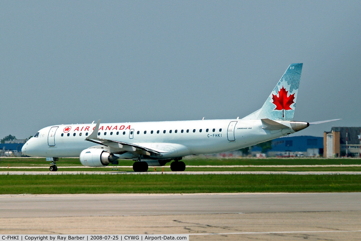 C-FHKI, 2006 Embraer 190AR (ERJ-190-100IGW) C/N 19000052, Embraer Emb-190-100IGW [19000052] (Air Canada) Winnipeg-International~C 25/07/2008